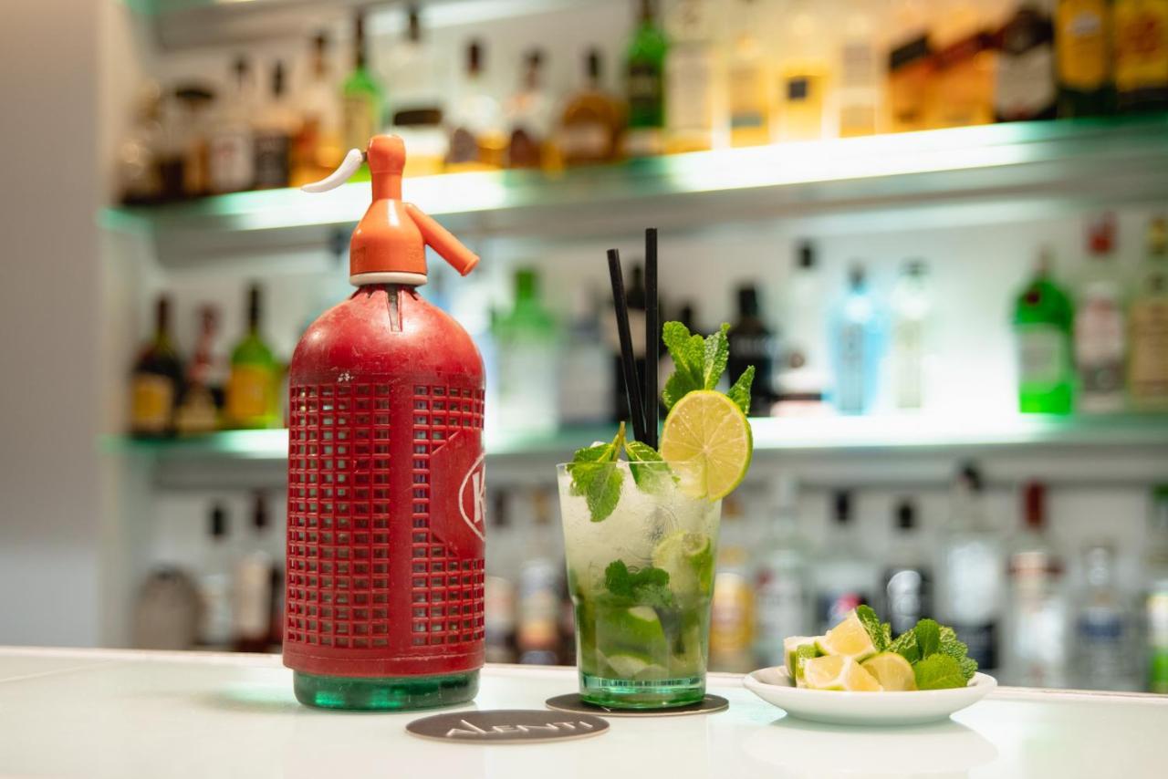 Alenti Sitges Hotel Екстериор снимка