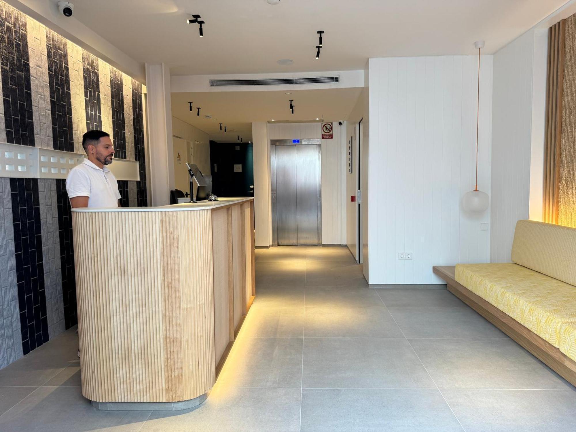 Alenti Sitges Hotel Екстериор снимка