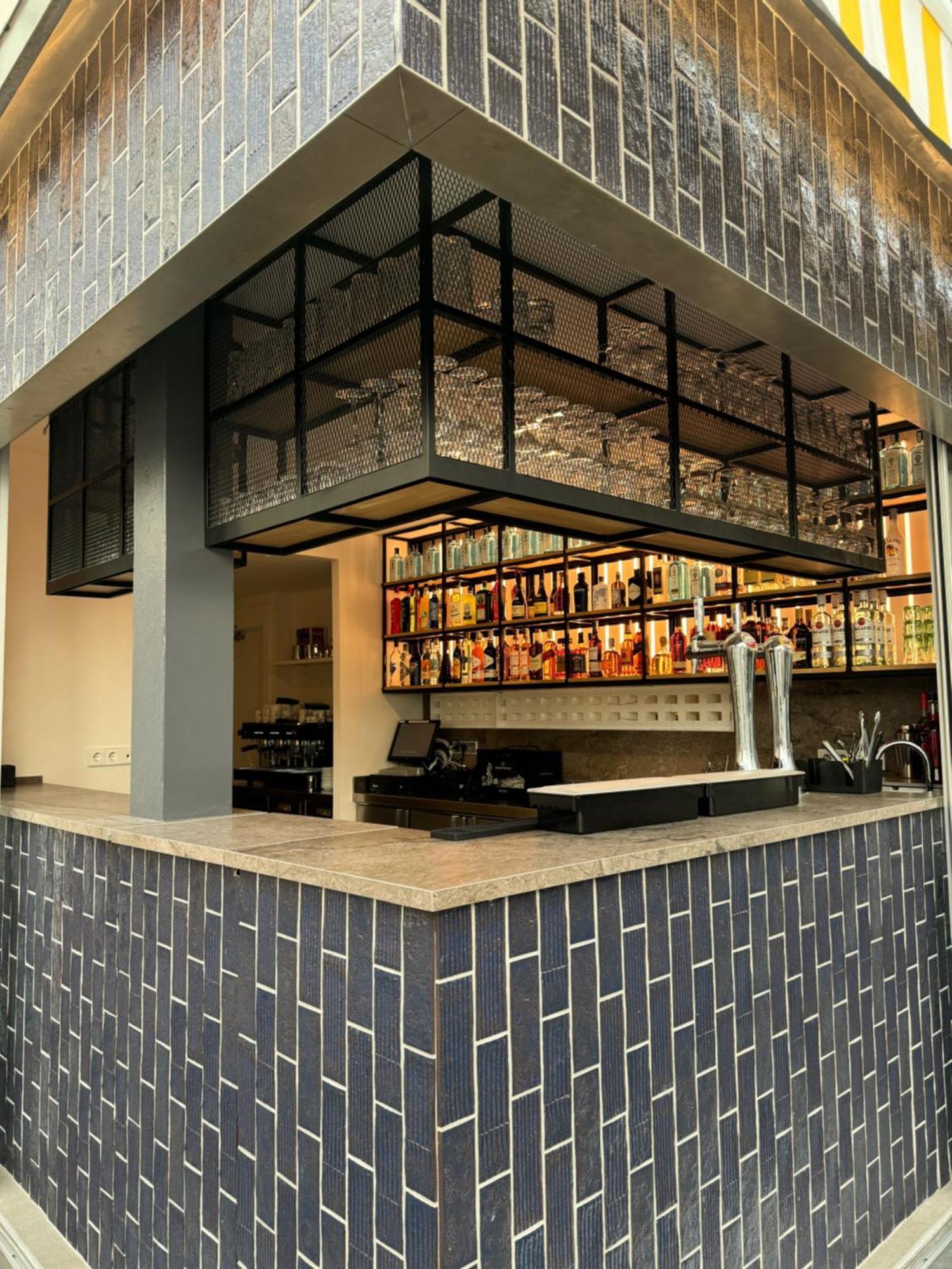Alenti Sitges Hotel Екстериор снимка