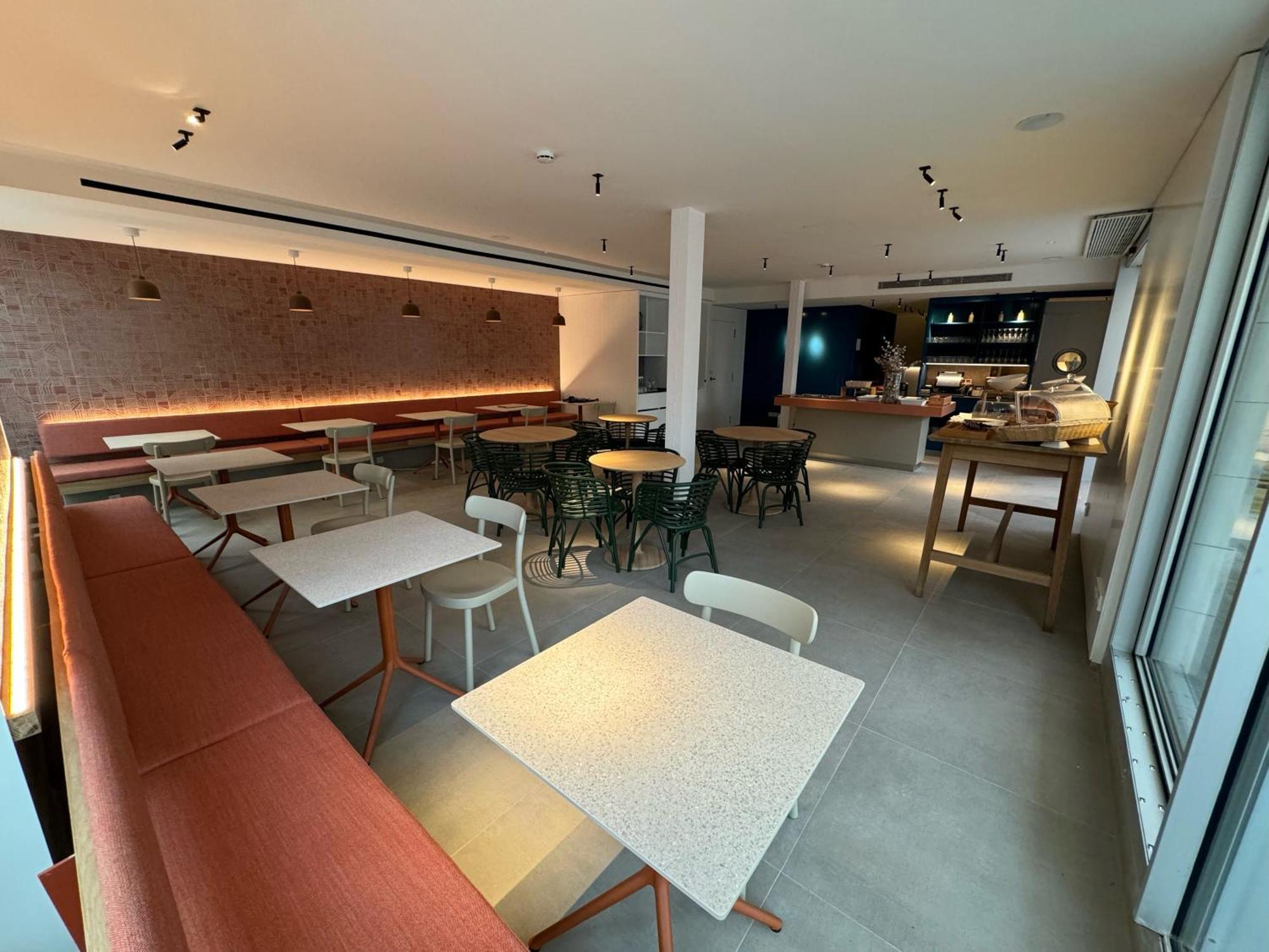 Alenti Sitges Hotel Екстериор снимка