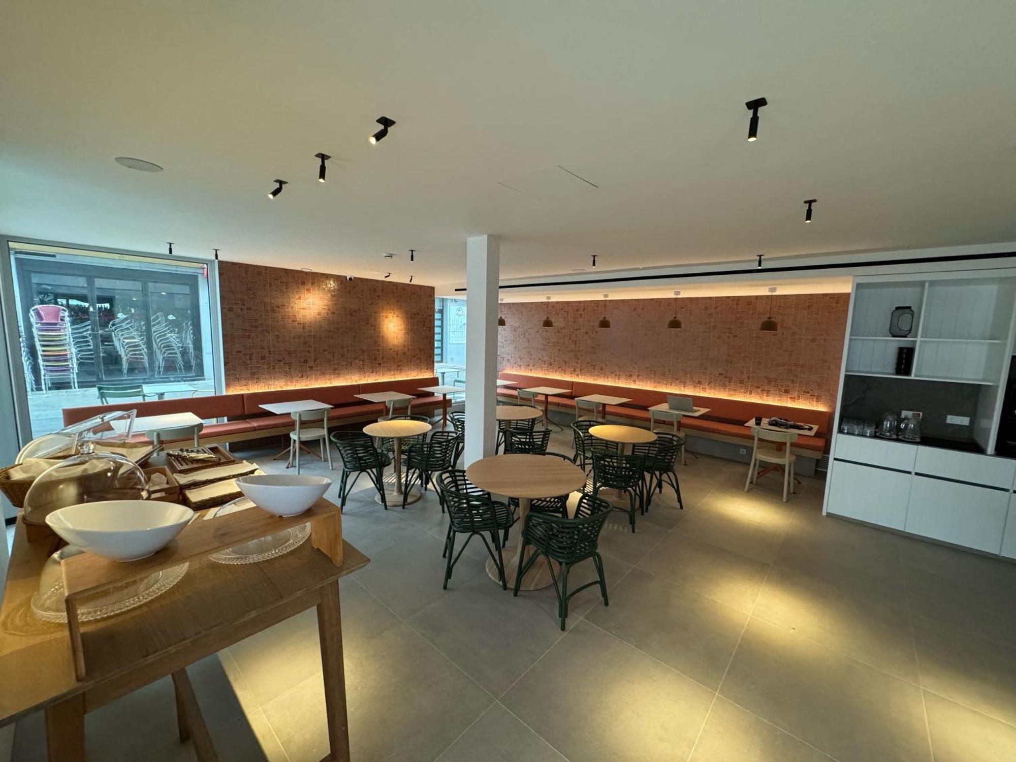 Alenti Sitges Hotel Екстериор снимка
