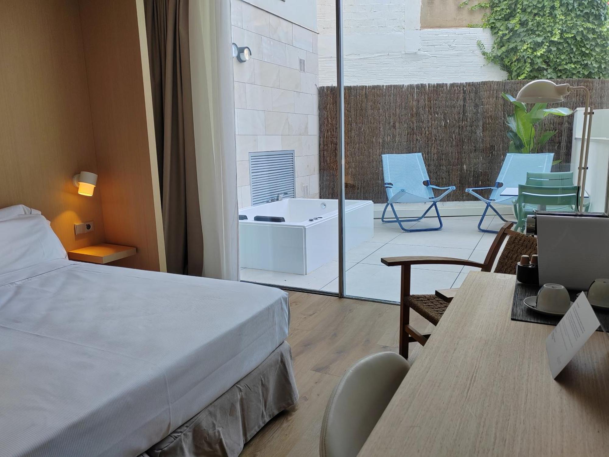 Alenti Sitges Hotel Екстериор снимка